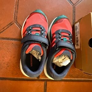 Merrell Nova2 shoes Kid 13M new with box